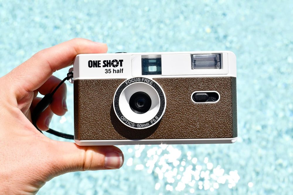 1 Shot Point and Shoot 35mm Film Camera, Reusable Retro Half Frame Camera, Built in Flash, Included One Roll ASA/ISO 400 Black & White Film 18 Exp., (36 Shots) Battery Not Included (Brown Color) - Image 7